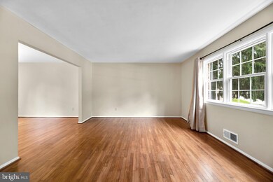 5 Carlton Crest Ct, Reisterstown, MD 21136 - photo 6