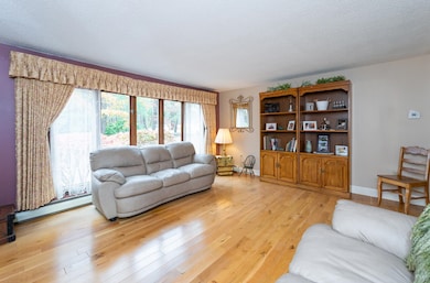 285 E Dunstable Rd, Nashua, NH 03062 - photo 7