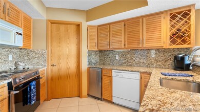 New quartz counters