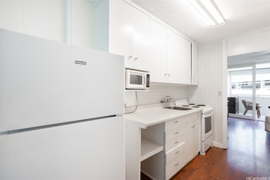 The Kalia unit 308C, Honolulu, HI 96815 - photo 3