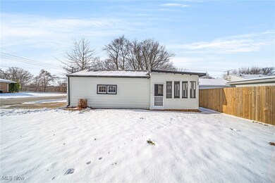 3044 Columbus Ave, Ashtabula, OH 44004 - photo 7