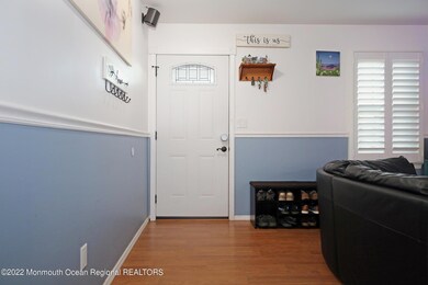 5 Region Dr, Hazlet, NJ 07730 - photo 3