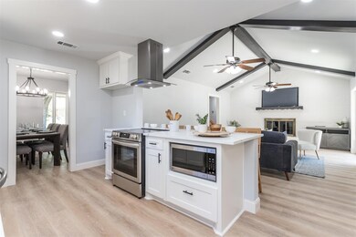 1904 Lincolnshire Dr, Bedford, TX 76021 - photo 3