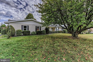 11796 Kimberly Dr, Greencastle, PA 17225 - photo 2