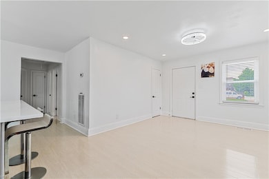 1933 E Ocean View Ave, Norfolk, VA 23503 - photo 5