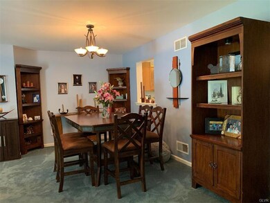 499 S Lehigh Gap St, Walnutport, PA 18088 - photo 4