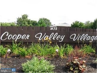 1475 Mount Holly Rd unit H11, Beverly, NJ 08010 - photo 2