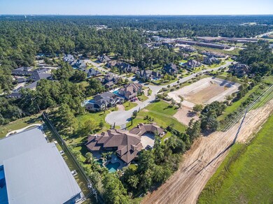 This community is tucked away but offers quick access to shopping and restaurants.