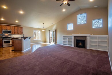 1883 NW Quince Tree Pl Redmond-large-002