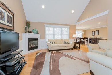 23 Edmonds Cir unit 23, Whitinsville, MA 01588 - photo 6
