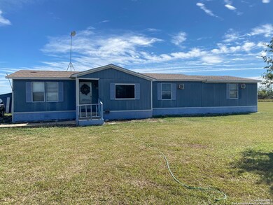 376 County Road 444, Hondo, TX 78861 - photo 2