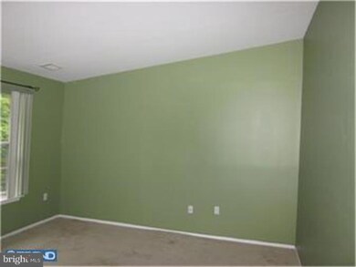 6033 Cedar Ct, Monmouth Junction, NJ 08852 - photo 4