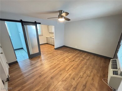 311 N 16th St unit 17, Las Vegas, NV 89101 - photo 4