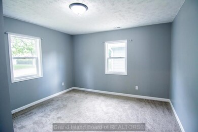 1113 6th St, Aurora, NE 68818 - photo 7