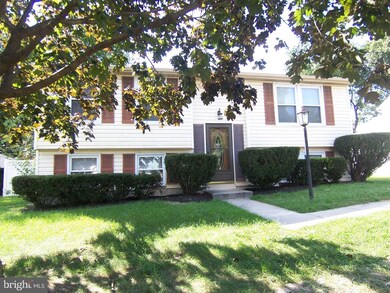 112 Sandhill Rd, Essex, MD 21221 - photo 2