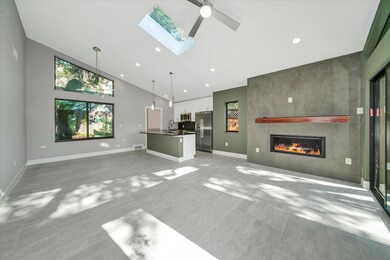 2610 Carnarvon Ln unit B, Austin, TX 78704 - photo 6