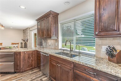 35493 Balsa St, Yucaipa, CA 92399 - photo 5