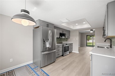 11549 W Bayshore Dr, Crystal River, FL 34429 - photo 6