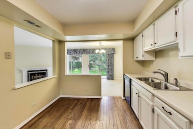 422 58th Place unit 7, Hinsdale, IL 60521 - photo 7