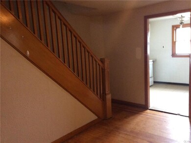 445 E Abbott St, Lansford, PA 18232 - photo 3