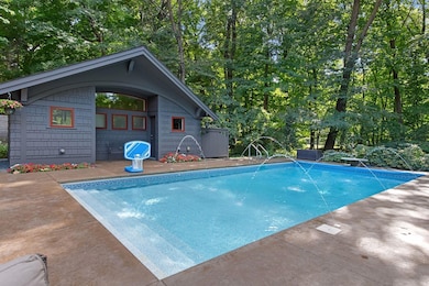 20895 Spencer Ln, Excelsior, MN 55331 - photo 3