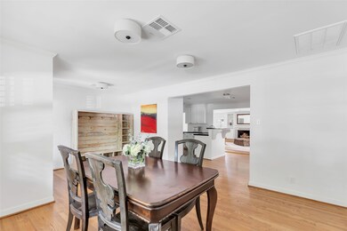 6214 Grovewood Ln, Houston, TX 77008 - photo 5