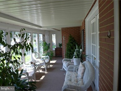 429 Chesterfield Dr, Downingtown, PA 19335 - photo 6