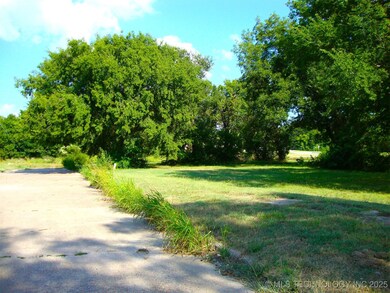 600 E 7th St, Okmulgee, OK 74447 - photo 4