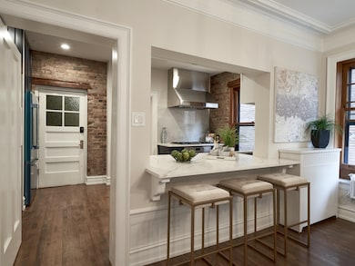 2918 N Pine Grove Ave unit 1, Chicago, IL 60657 - photo 5