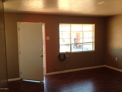 Living Room .jpg