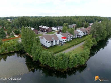 Top Level Condo Overlooking Cheney Lake