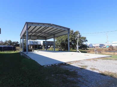 227 Oak Ln, Grand Isle, LA 70358 - photo 6