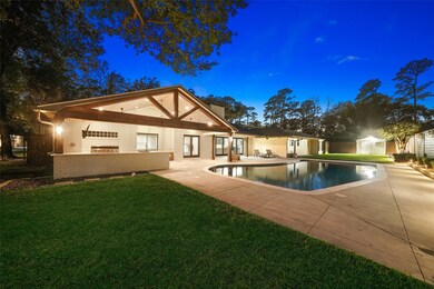 11926 Cobblestone Dr, Houston, TX 77024 - photo 4