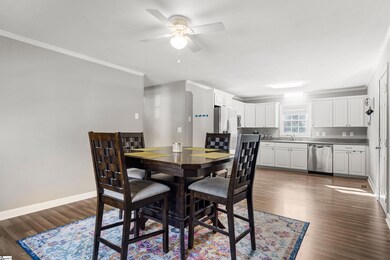 102 Charlton Cir, Easley, SC 29642 - photo 7