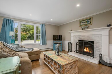 010-photo-living-room-8617070