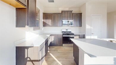 3941 Oak Creek Cir, Denison, TX 75020 - photo 5