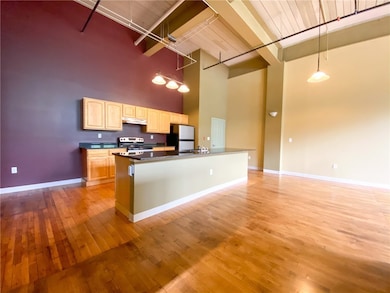 685 Social St unit 103, Woonsocket, RI 02895 - photo 4