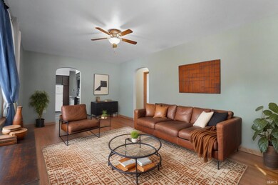 Virtually staged photo