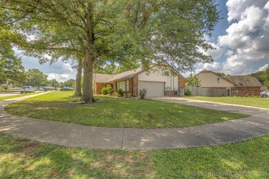300 S Hemlock Ave, Broken Arrow, OK 74012 - photo 6