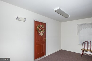 2003 Rudy Serra Dr unit 3D, Sykesville, MD 21784 - photo 4