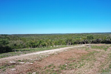 725 County Road 246, Hondo, TX 78861 - photo 7