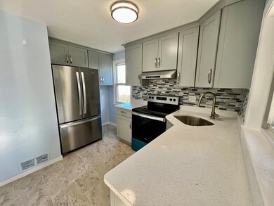 32-34 Blackstone Rd unit 32, Weymouth, MA 02191 - photo 5