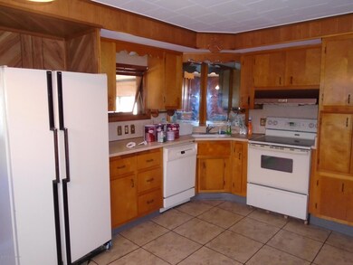 1810 Swetland St, Scranton, PA 18504 - photo 6