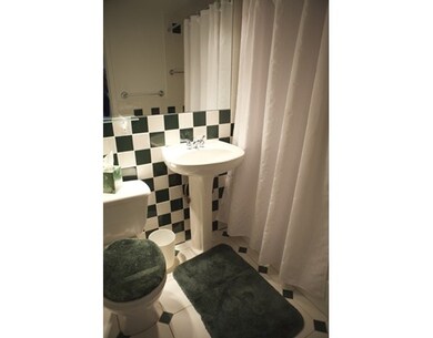 Hawthorne Place Condominium unit 7R, Boston, MA 02114 - photo 7