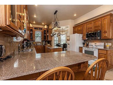 204 NW Olinka Pass St, Bentonville, AR 72712 - photo 2