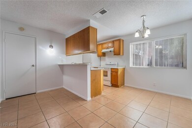 2186 E Desert Inn Rd, Las Vegas, NV 89169 - photo 7