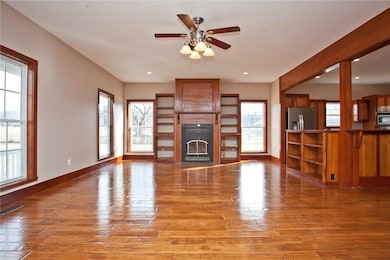 It really is as pretty as it looks in the pictures.