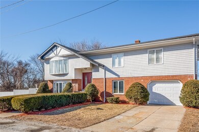 5 Laurie Ann Ct, Johnston, RI 02919 - photo 2