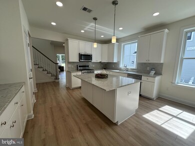 42 Kay Chiarello Way, Trenton, NJ 08690 - photo 4