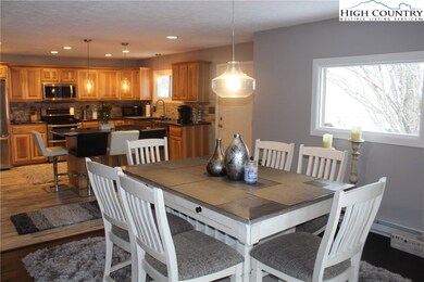 1238 Cloudrise Ln, Banner Elk, NC 28604 - photo 4